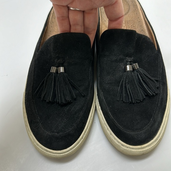 Gentle Souls by Kenneth Cole Rory Slip on Mule with Tassel Women's Sneaker - Picture 7 of 13